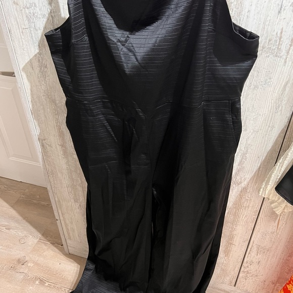 Hilary MacMillan Jumpsuit (BNWT) - Picture 3 of 5